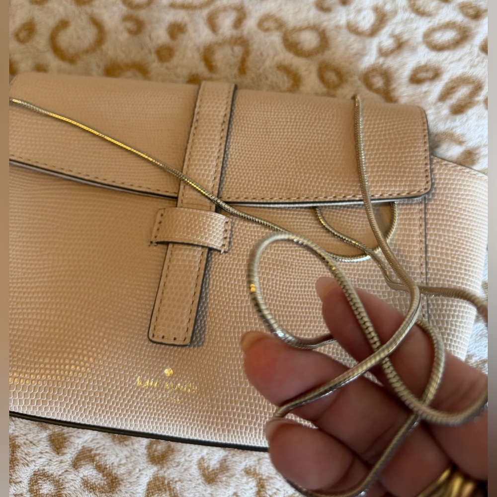 Kate Spade Riverside Street Crossbody Bag
Women’s - Picture 5 of 12